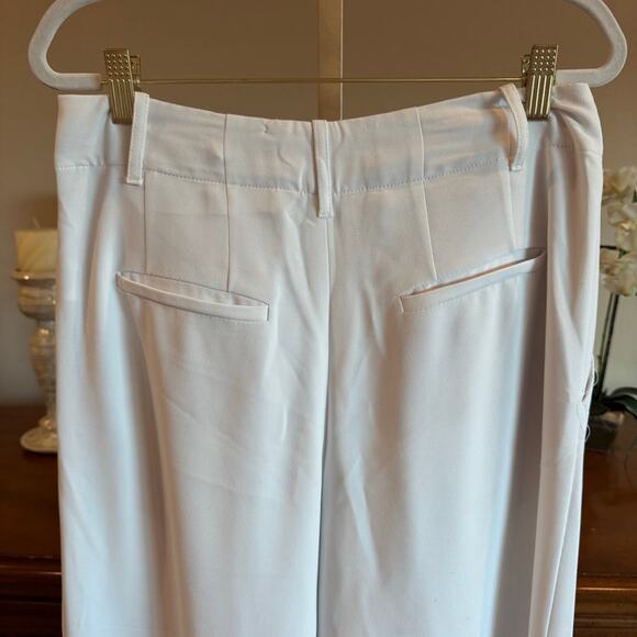 Alice + Olivia White Wide-Leg Pleated Dress Pants – Size 8 - Picture 4 of 7